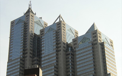 ビーウィズ株式会社の本社 / 新宿センターの外観