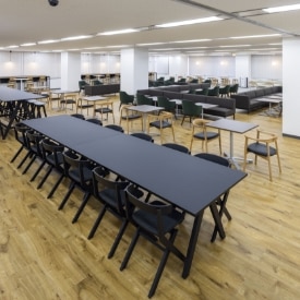 ビーウィズ株式会社の横浜第四センターのオフィス