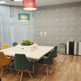 ビーウィズ株式会社の福岡第二センターのオフィス