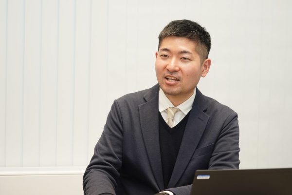 ビーウィズ株式会社 流通事業部 流通営業ユニット 森 空
