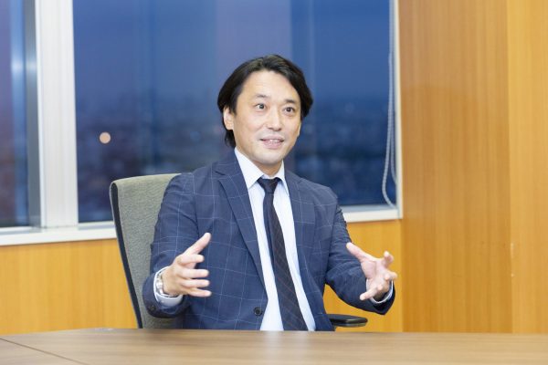 ビーウィズ株式会社 OmniaLINK事業部 OmniaLINKフィールド 営業ユニット 小笠原 大介