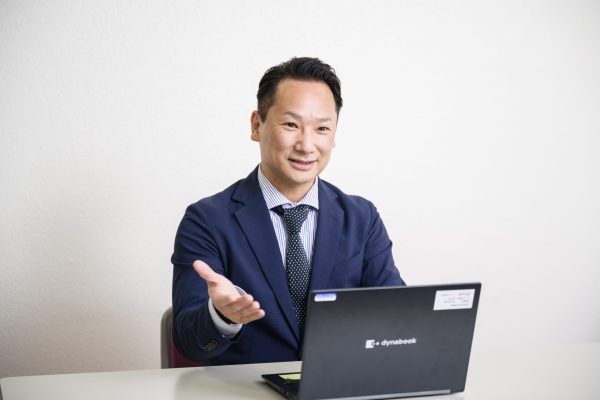 ビーウィズ株式会社 Omnia LINK事業本部 Omnia LINKフィールド 営業ユニット 山本 誠